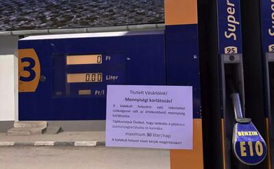 Stații mici de benzină din Ungaria au limitat alimentarea cu carburant la 30 de litri per client 