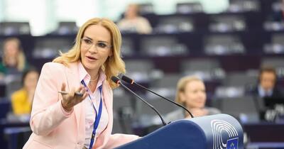 „Mi s-a strâns sufletul când am ascultat durerea din glasul Dacianei Sârbu”/Gabriela Firea intervine în scandalul repatrierii fiicei lui Victor Ponta din Emirate