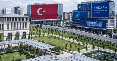 Diplomatie culinară: Ce au mâncat liderii NATO la dineul oficial din Ankara