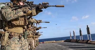  2.500 de puşcaşi marini şi alte trei nave ale SUA au pornit spre Orientul Mijlociu