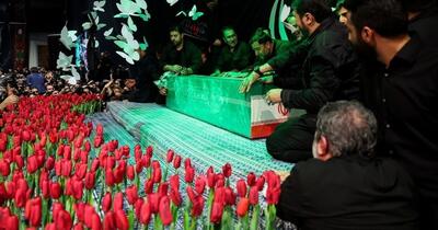 La funeraliile ayatolahului Ali Khamenei, mulțimea cere asasinarea lui Donald Trump