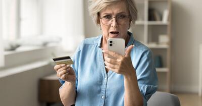 O româncă din Italia a fost înșelată cu 20.000 de euro de „iubitul” care era, de fapt, o femeie din Turda