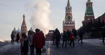 Rușii au început să folosească stații radio și pagere pentru a comunica. Internetul rămâne blocat în Moscova