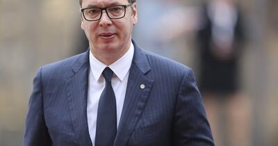 Aleksandar Vučić renunță la președinția Serbiei pentru a redeveni premier