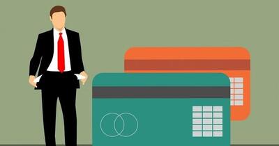 Cât mai contează studiile în România. De la „prost am fost la 18 ani!” la „câștig mai bine decât mulți oameni cu facultate!”