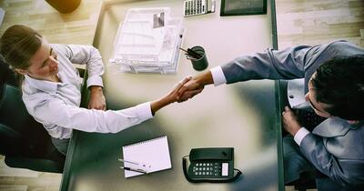 Dezbatere aprinsă pe tema divulgării salariului la recrutare. Ce spun angajatorii și angajații. „Să lucrezi pe gratis, dacă se poate”