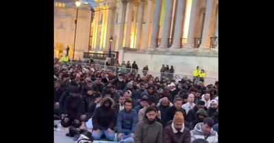 Scandal politic în Marea Britanie, după o rugăciune colectivă de Ramadam în Piaţa Trafalgar din Londra