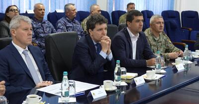 Imagini de la ședință cu șefii Armatei la Constanța după explozia provocată de drona marină