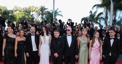 Filmul lui Mungiu stârnește valuri la Cannes: „Fjord”, aplaudat 12 minute și intră în cursa pentru Palme d’Or. Sebastian Stan și Renate Reinsve cuceresc publicul
