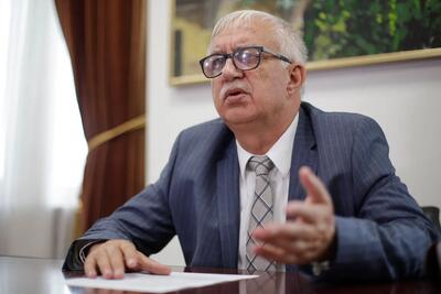 „Cum să luăm asta – mită, mică atenție?” / Augustin Zegrean, despre zborul la Mykonos