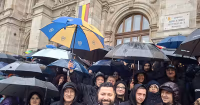 Tensiuni în centrul Capitalei: susținătorii lui Călin Georgescu au blocat traficul