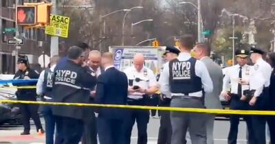 Copil de șapte luni aflat într-un cărucior, împușcat mortal într-o răfuială între bande, în Brooklyn