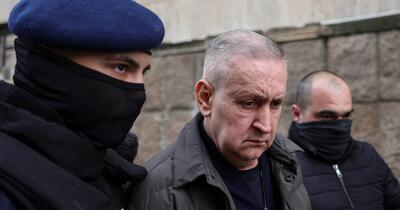 Procurorii DNA cer arestarea preventivă a directorului ARR Cristian Anton. La percheziții s-au găsit cutii cu 500.000 de euro