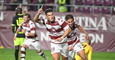 Rapid triumfă în derby-ul cu CFR Cluj și preia șefia Superligii