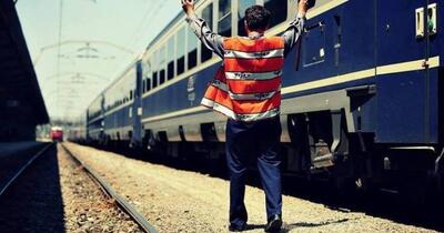 Avertisment CFR: Neplata salariilor angajaților riscă blocarea transportului feroviar