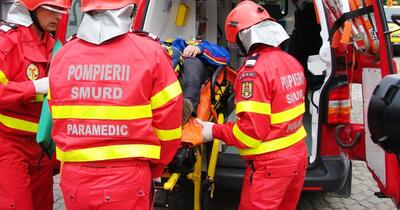 Explozie urmată de incendiu la o unitate militară din Botoșani. Trei persoane sunt rănite grav, una fiind în stare de inconștiență