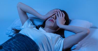 Visele în care ne apar persoane care au murit. Cum le interpretează specialiștii și ce spun ele despre noi