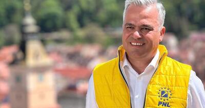 Adrian Veștea își anunță candidatura pentru președinția PNL și cere amânarea Congresului