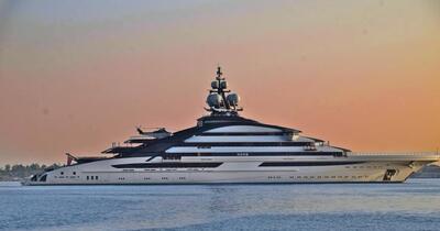 Un iaht aparținând unui oligarh rus a trecut prin Strâmtoarea Ormuz „ca prin brânză”