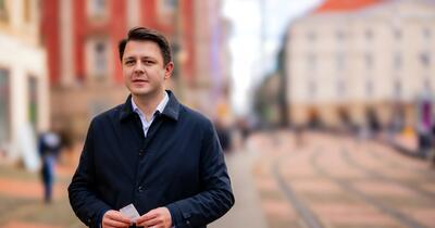 Viceprimarul Timișoarei, anchetat după ce a intrat cu mașina într-un tramvai. În trecut, a fost prins la volan cu permisul suspendat