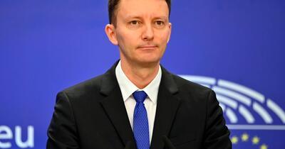 Refuz covârșitor la sondajul PSD privind susținerea noului Guvern Mureșan