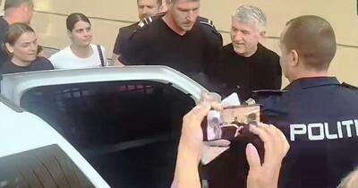Un individ a intrat în escorta lui Cristian Pomohaci și a amenințat un bărbat. Poliția a declanșat verificări