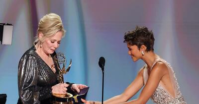 Noapte istorică la Premiile Emmy: recordurile bifate de Matthew Rhys și Jean Smart
