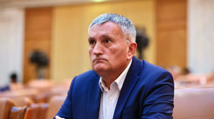 Scârbos ipochimen/Lașul de la PNL care a făcut scandal după ce a primit ordin de mobilizare continuă să facă valuri