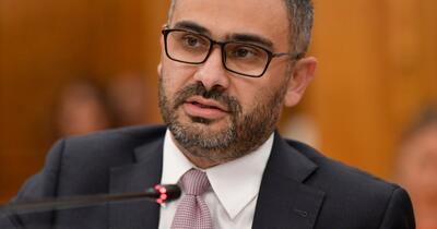 Ofensiva populistă a PSD continuă: ce promisiuni face Petre Florin Manole pentru a prelua Ministerul Muncii
