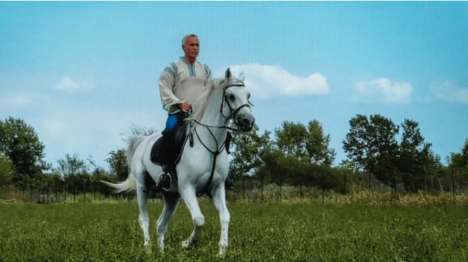 Foarte interesante amănunte...