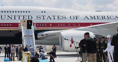 Trump, la Ankara cu noul Air Force One: lux exorbitant și un covor turcoaz misterios